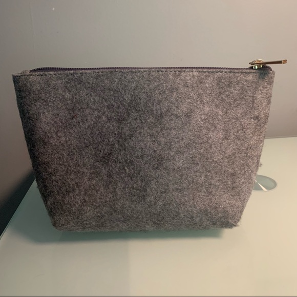 Felt Pouch with Rainboot - Picture 2 of 3